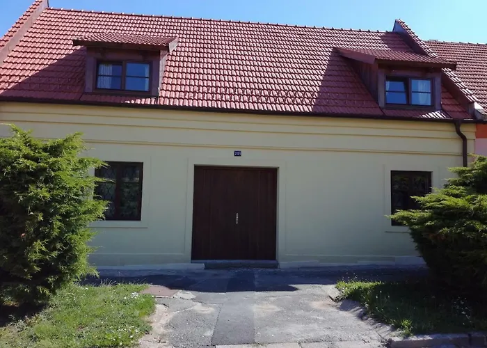 Na Letním Bytě Pensión Kouřim